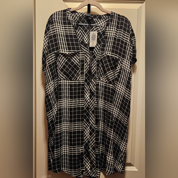 NWT Torrid Georgette Zip-Front Dolman Tunic Blouse 3X - Picture 7 of 9